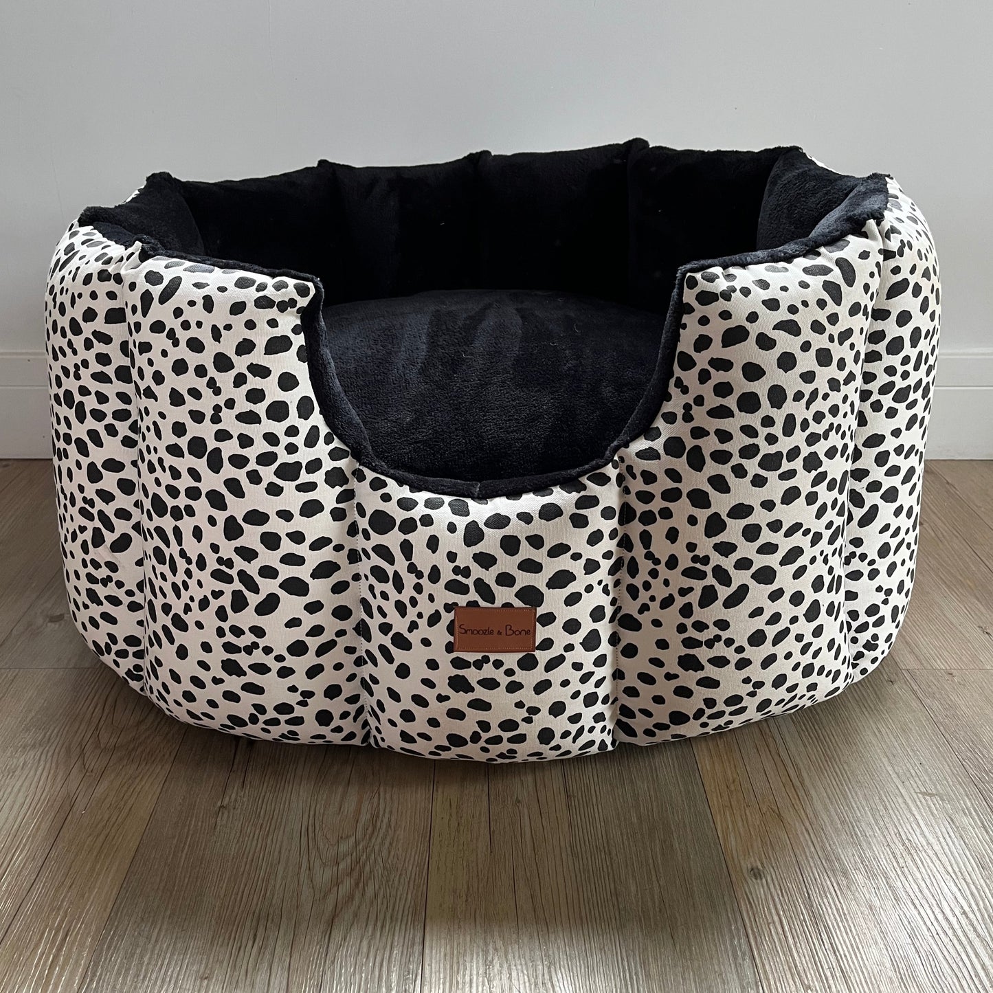 Pongo Cave Dog Bed