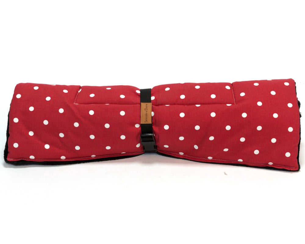 Red Spot Travel Mat