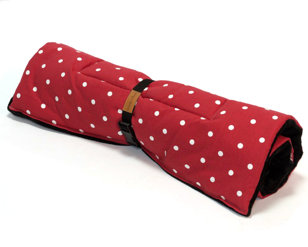 Red Spot Travel Mat