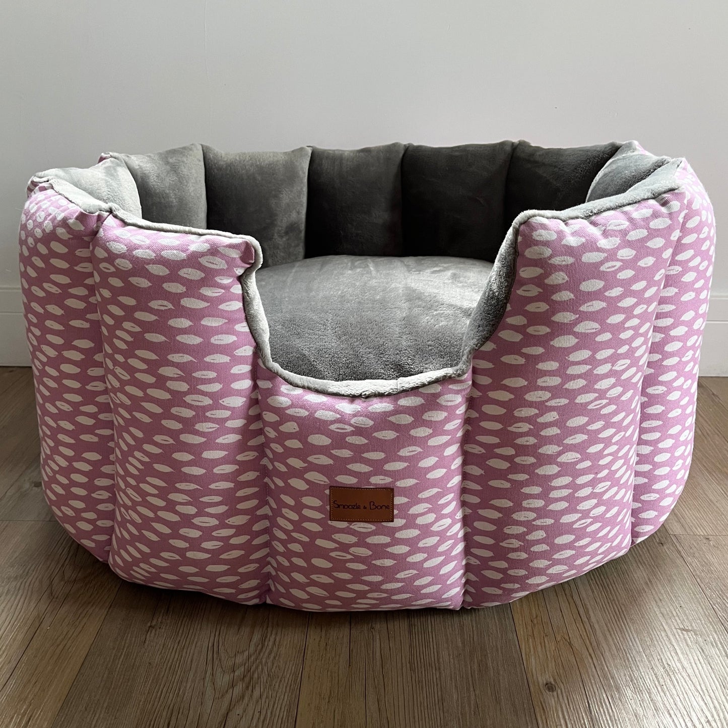 Lolly Pop Hand-Made Cave Dog Bed