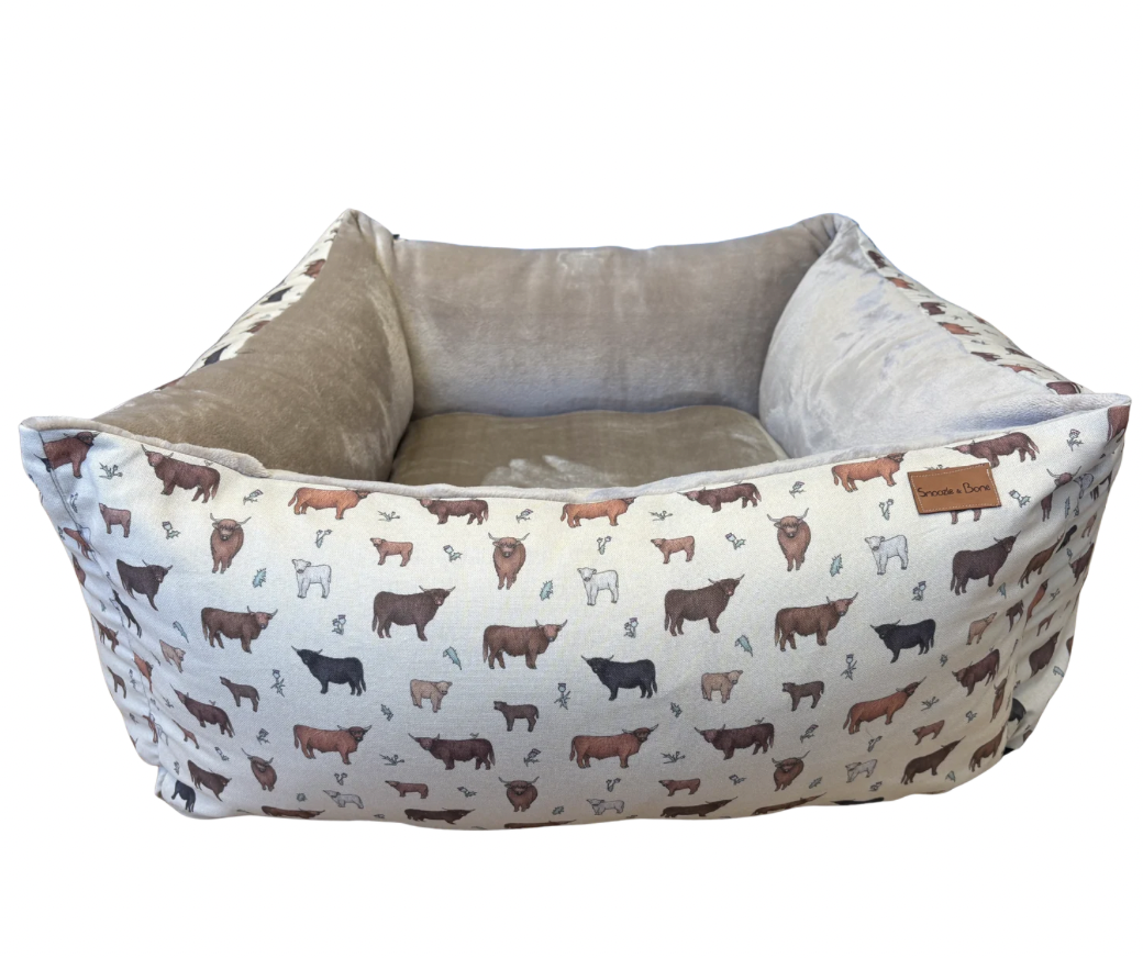 Highland Cow Box Bed