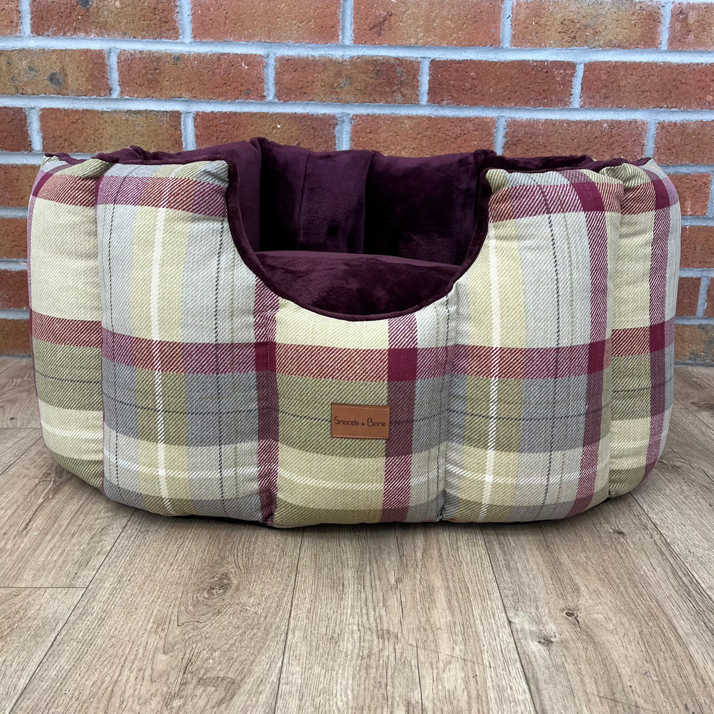 Checked Hand-Made Cave Dog Bed