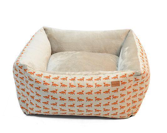 Freddie Fox Hand-Made Box Dog Bed